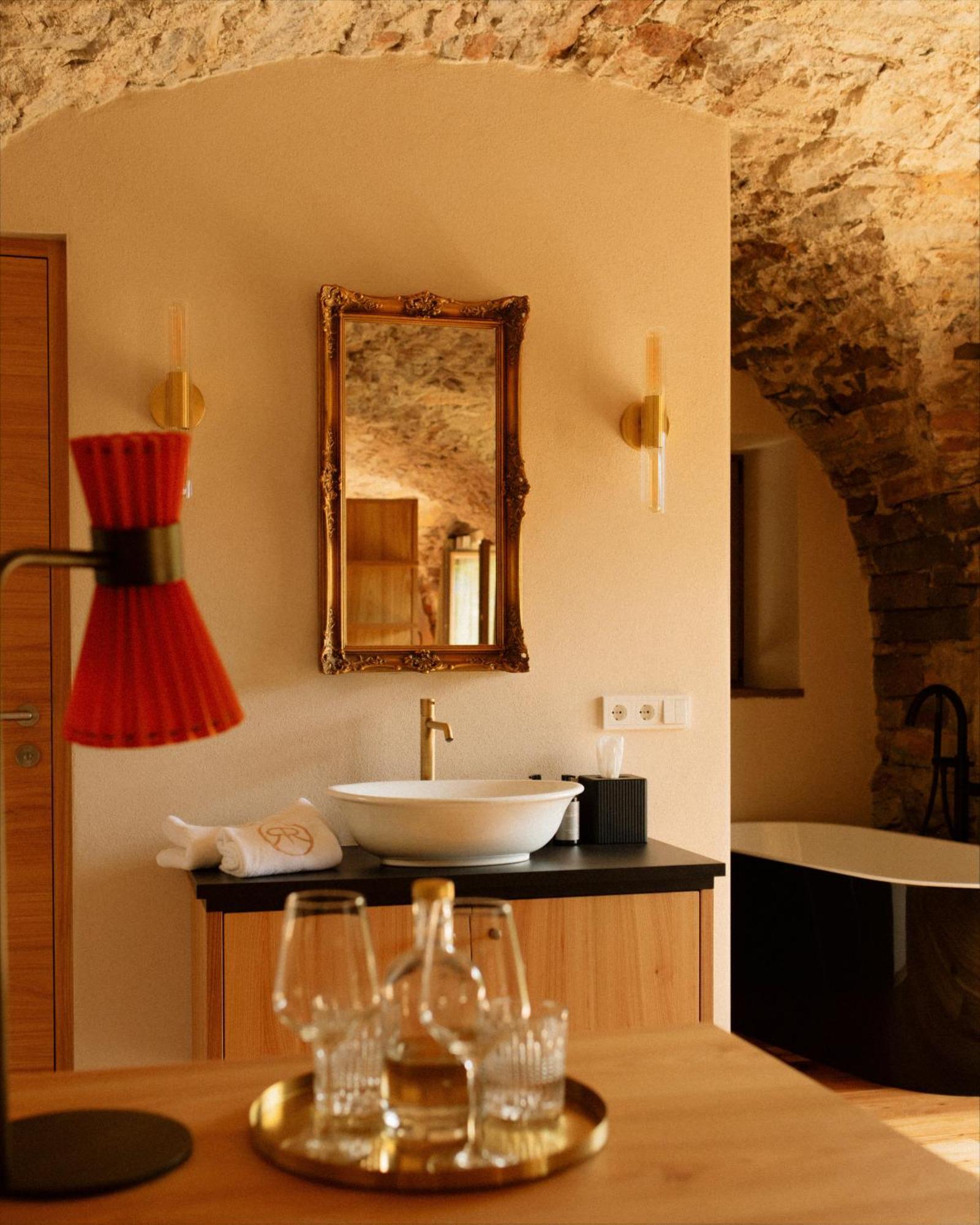 Langenmantel Historic Suites Termeno Εξωτερικό φωτογραφία
