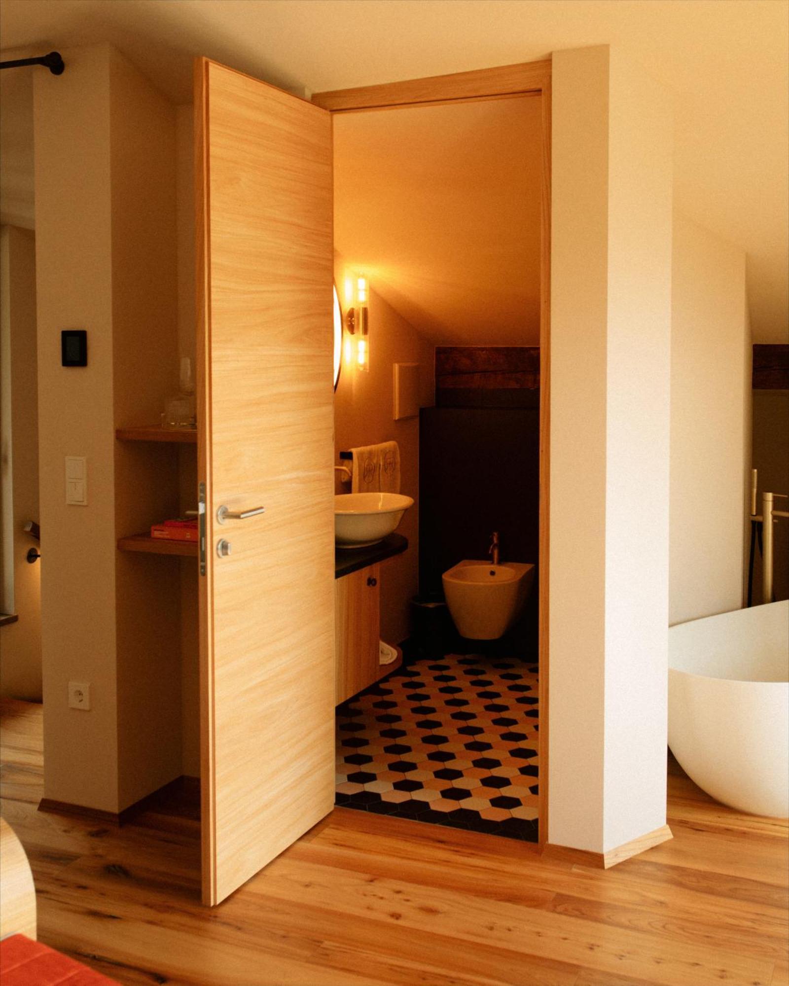 Langenmantel Historic Suites Termeno Εξωτερικό φωτογραφία