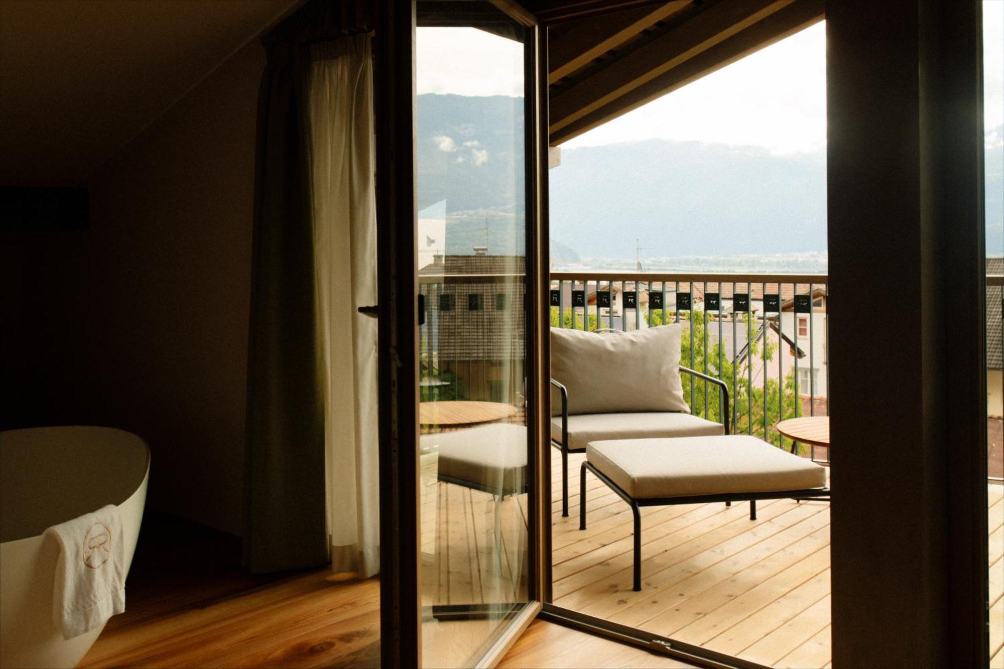 Langenmantel Historic Suites Termeno Εξωτερικό φωτογραφία