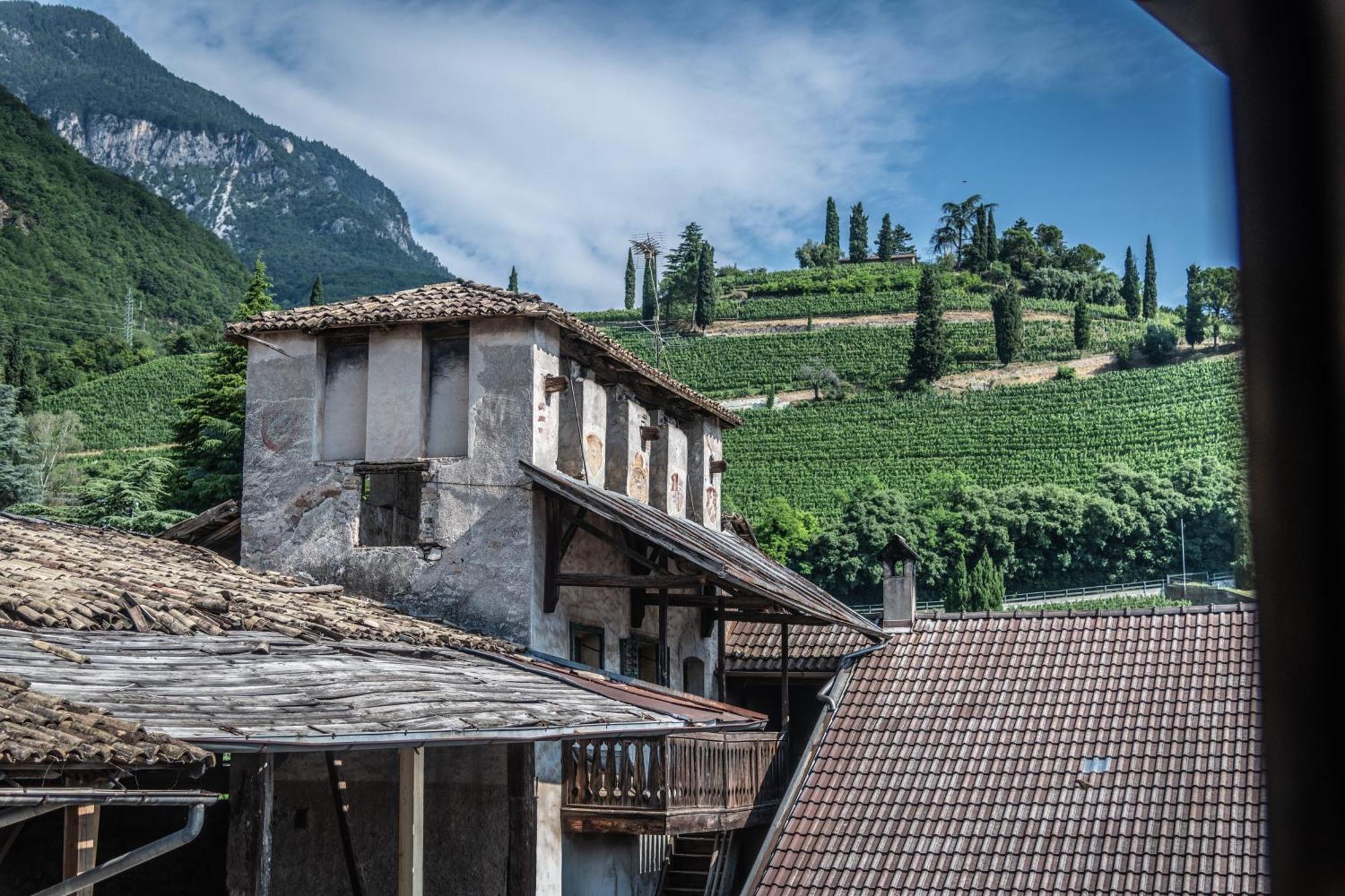 Langenmantel Historic Suites Termeno Εξωτερικό φωτογραφία